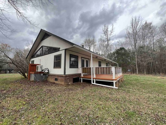 1685 FAIRWAY DR, Saulsbury, TN 38067