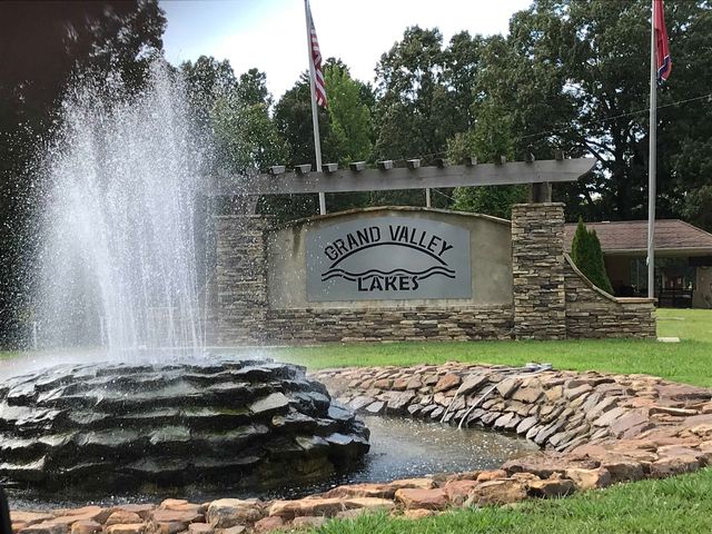 1685 FAIRWAY DR, Saulsbury, TN 38067