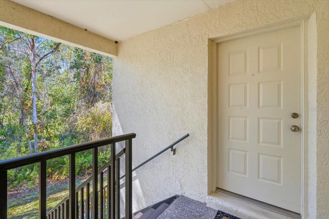 3301 CRYSTAL COURT E Unit M, Palm Harbor, FL 34685