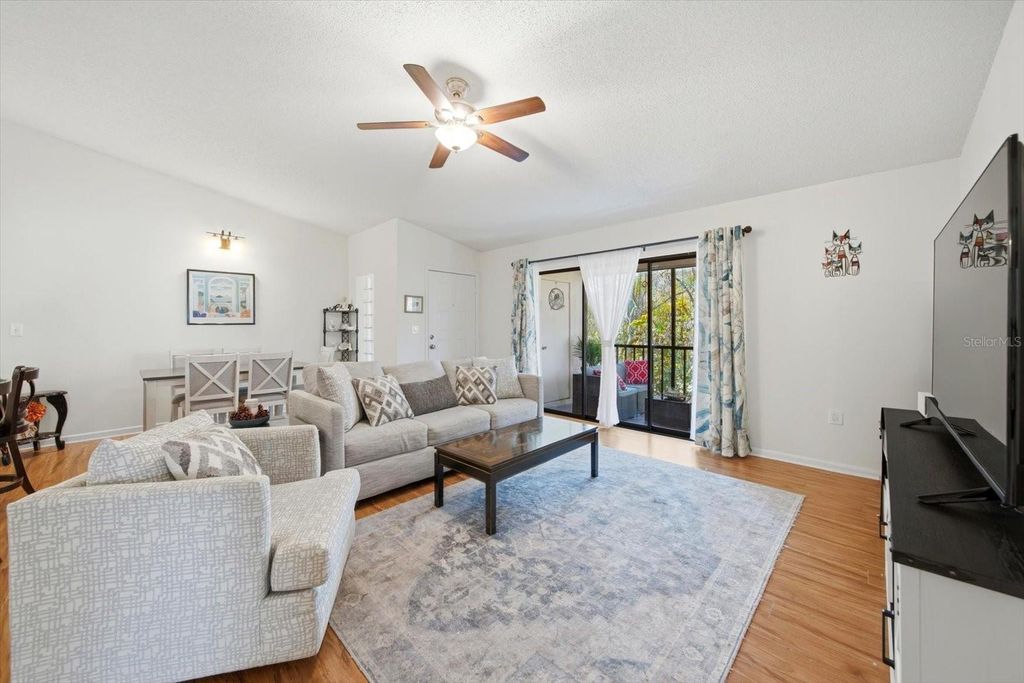 Image 14 of property listing at 3301 CRYSTAL COURT E Unit M, Palm Harbor, FL 34685