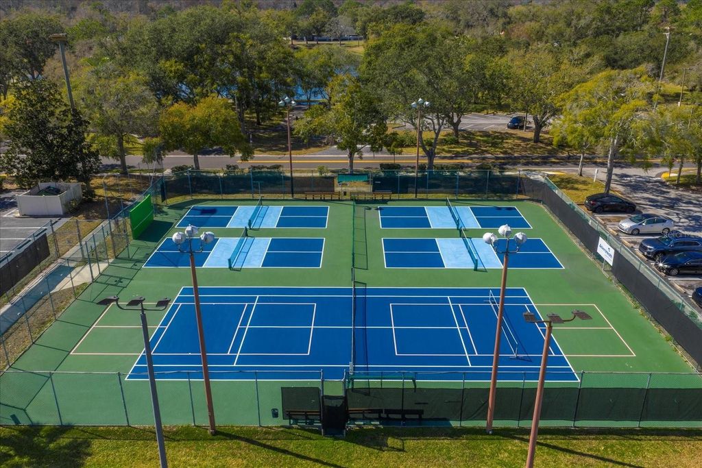 Image 35 of property listing at 3301 CRYSTAL COURT E Unit M, Palm Harbor, FL 34685