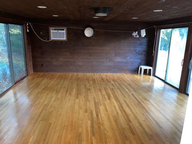 105 Blake St, Needham, MA 02492
