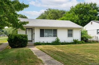 905 Sprague Avenue, Madison Heights, MI 48071