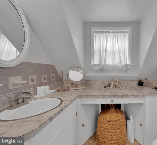 4810 FOX ST, College Park, MD 20740