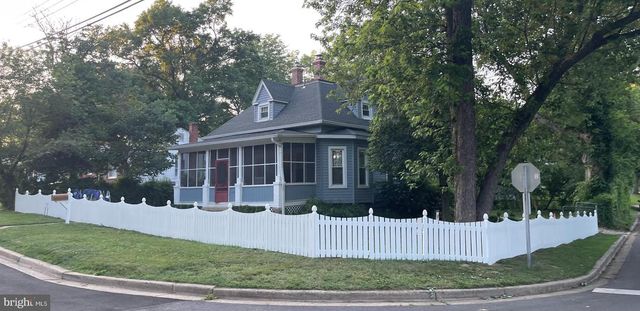 4810 FOX ST, College Park, MD 20740