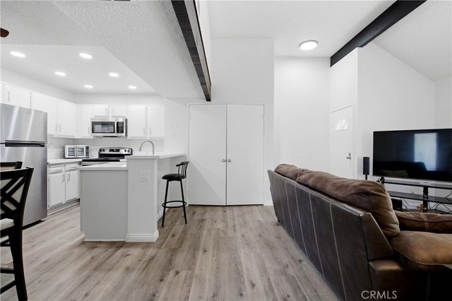 1500 West Edgehill Road 20, San Bernardino, CA 92405