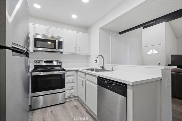 1500 West Edgehill Road 20, San Bernardino, CA 92405