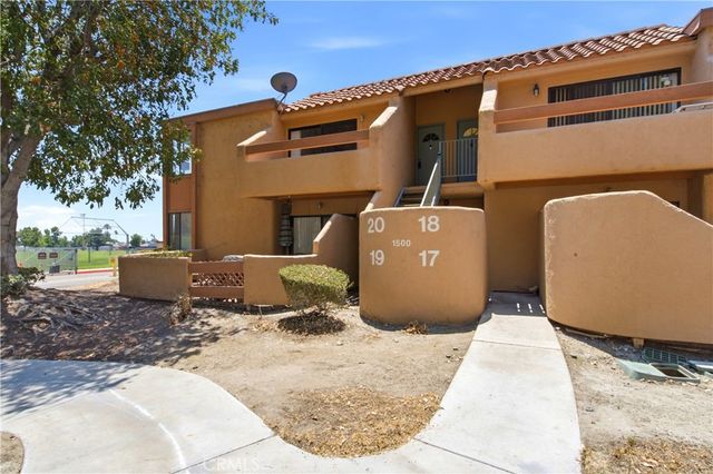 1500 West Edgehill Road 20, San Bernardino, CA 92405