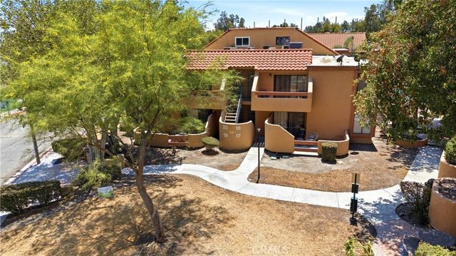 1500 West Edgehill Road 20, San Bernardino, CA 92405