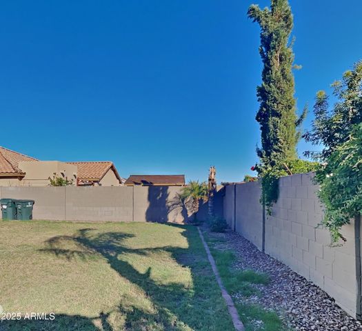 669 W SILVER REEF Court, Casa Grande, AZ 85122