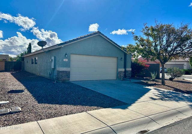 669 W SILVER REEF Court, Casa Grande, AZ 85122