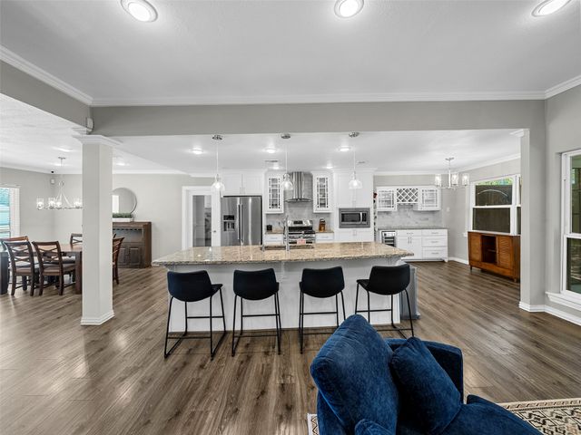 3115 Walnut Hill Lane, Dallas, TX 75229