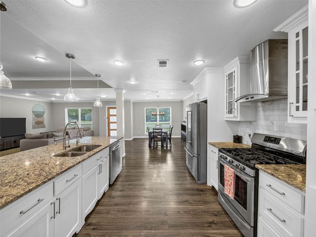 3115 Walnut Hill Lane, Dallas, TX 75229