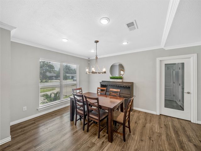 3115 Walnut Hill Lane, Dallas, TX 75229