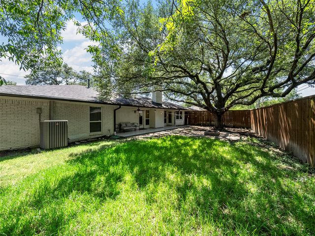 3115 Walnut Hill Lane, Dallas, TX 75229