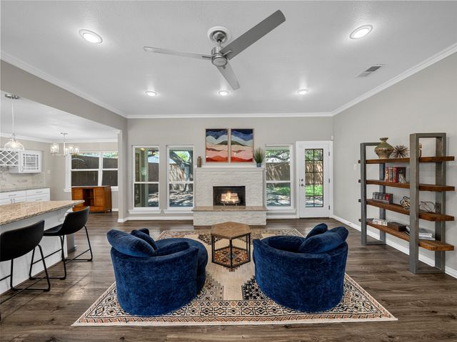 3115 Walnut Hill Lane, Dallas, TX 75229