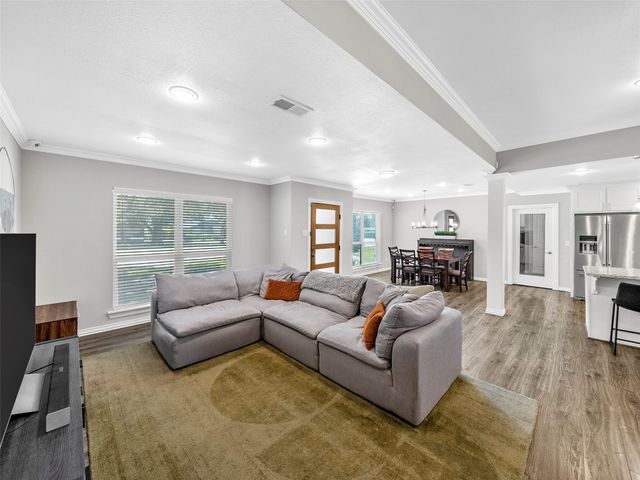 3115 Walnut Hill Lane, Dallas, TX 75229