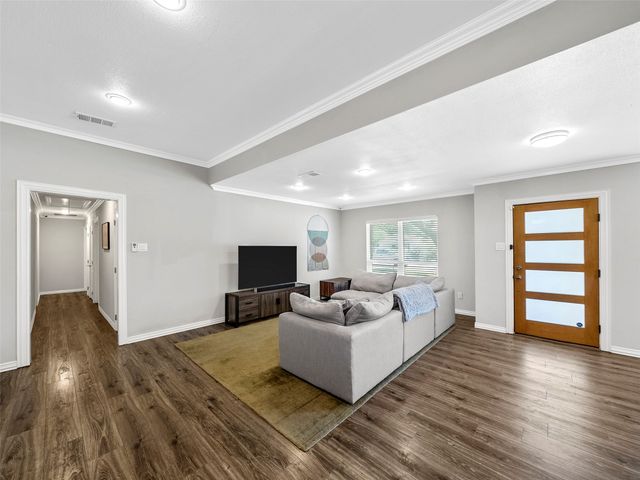 3115 Walnut Hill Lane, Dallas, TX 75229