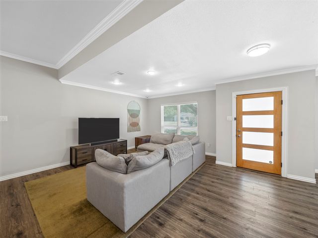 3115 Walnut Hill Lane, Dallas, TX 75229