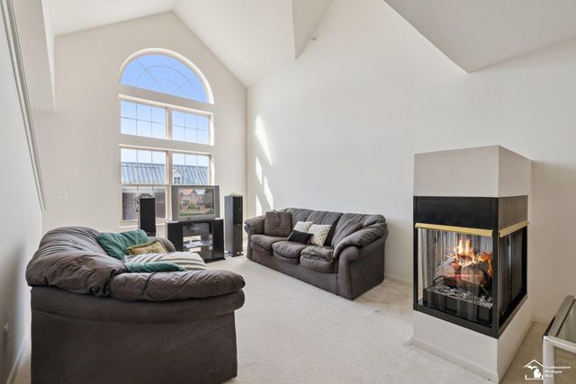 3237 Newbury Place, Troy, MI 48084