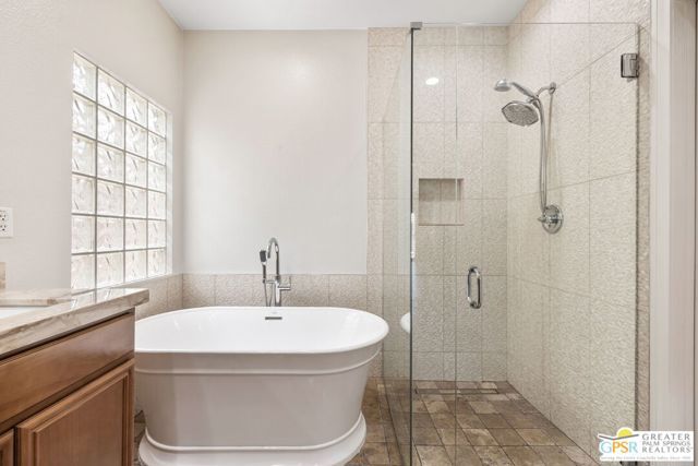 827 Alta Ridge, Palm Springs, CA 92262