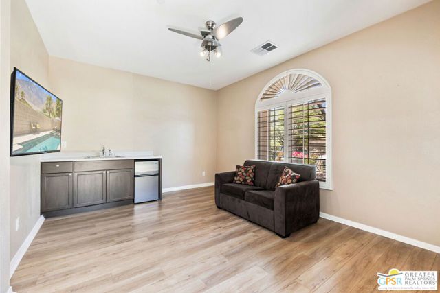 827 Alta Ridge, Palm Springs, CA 92262