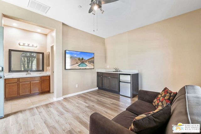 827 Alta Ridge, Palm Springs, CA 92262