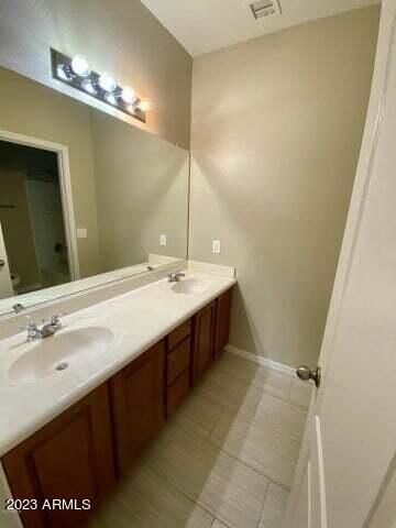 654 W Desert Mountain Drive, San Tan Valley, AZ 85143
