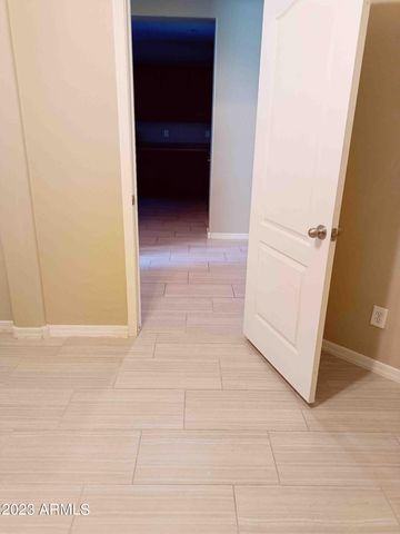 654 W Desert Mountain Drive, San Tan Valley, AZ 85143