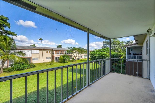 7305 NW 4th Pl 202, Margate, FL 33063