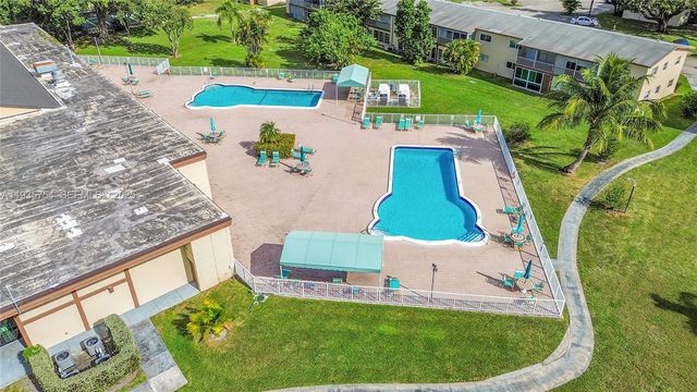 7305 NW 4th Pl 202, Margate, FL 33063