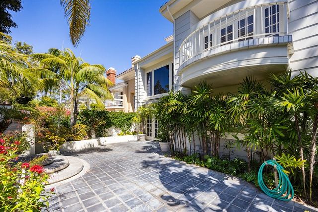 2 Chatham Court, Newport Beach, CA 92660