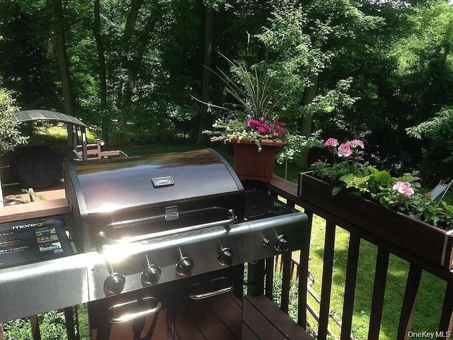 249 Mill River Road, Chappaqua, NY 10514
