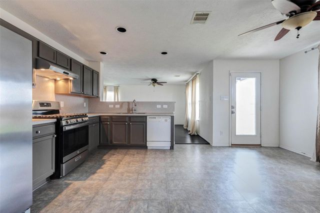 7706 Sagemark Ridge Drive, Cypress, TX 77433