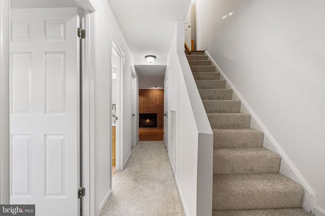 2100 HUTCHISON GROVE CT, Falls Church, VA 22043