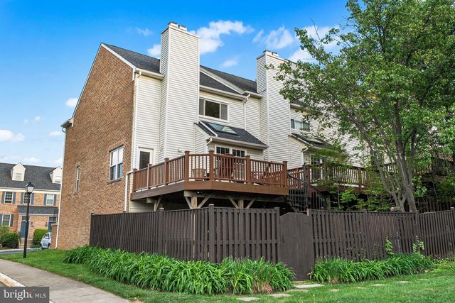 2100 HUTCHISON GROVE CT, Falls Church, VA 22043