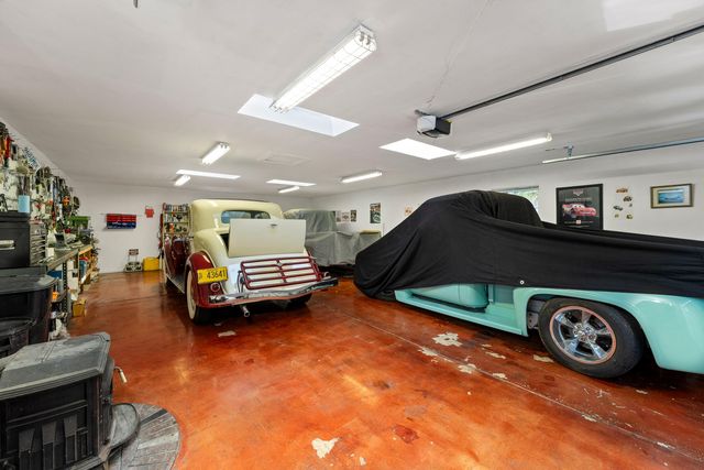 1260 Pinecrest Drive, Grants Pass, OR 97526