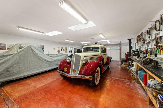 1260 Pinecrest Drive, Grants Pass, OR 97526