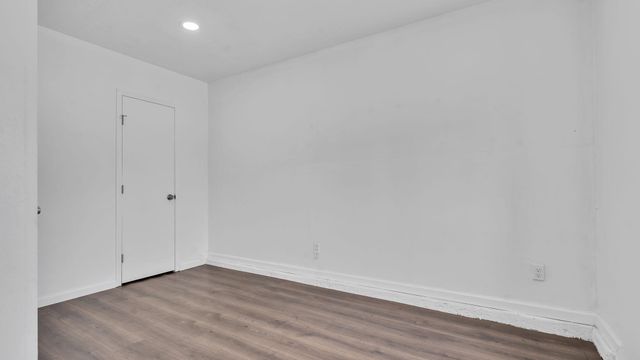 112 Hilton Avenue NW, Albuquerque, NM 87107
