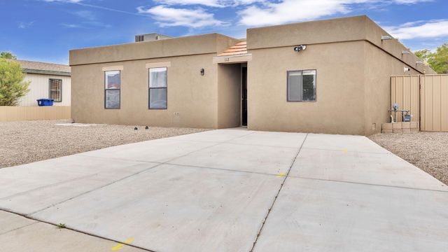112 Hilton Avenue NW, Albuquerque, NM 87107