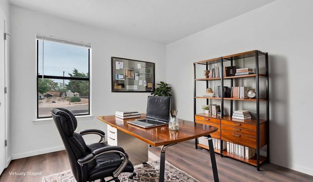 112 Hilton Avenue NW, Albuquerque, NM 87107