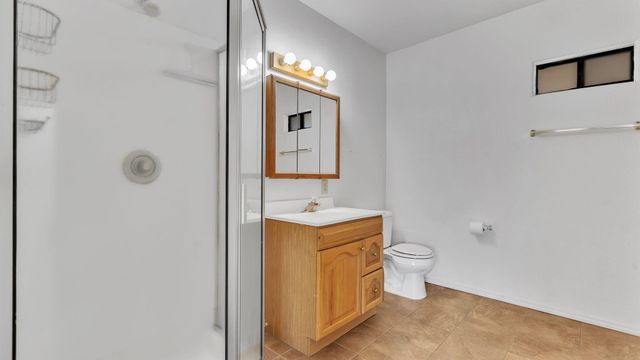 112 Hilton Avenue NW, Albuquerque, NM 87107