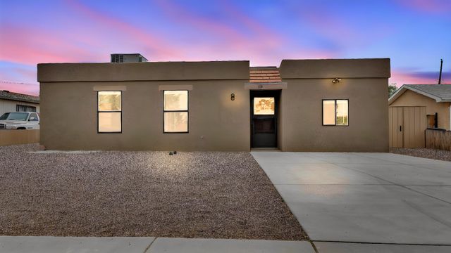 112 Hilton Avenue NW, Albuquerque, NM 87107