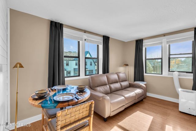 17 Leroy Place 2B, Red Bank, NJ 07701