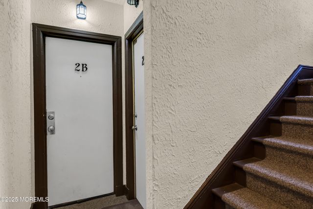 17 Leroy Place 2B, Red Bank, NJ 07701