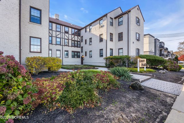 17 Leroy Place 2B, Red Bank, NJ 07701