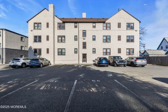 17 Leroy Place 2B, Red Bank, NJ 07701