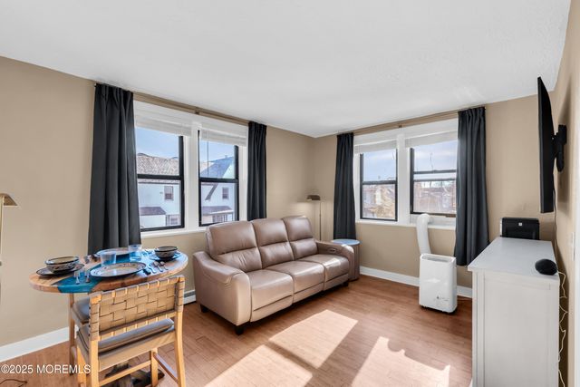 17 Leroy Place 2B, Red Bank, NJ 07701