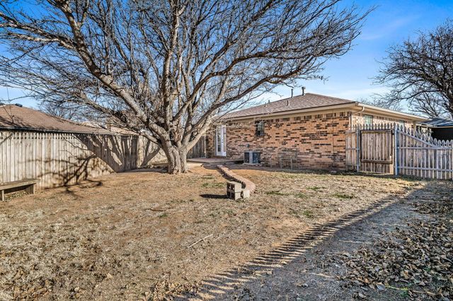 7504 ELMHURST Drive, Amarillo, TX 79121