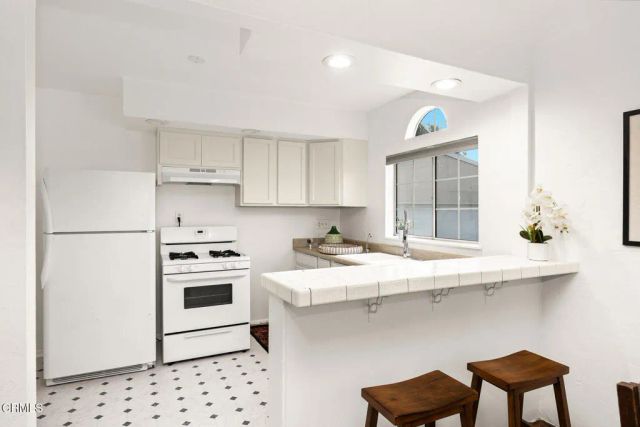 3754 Dwiggins Street, Los Angeles, CA 90063